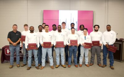 Hinds CC graduates first line worker class